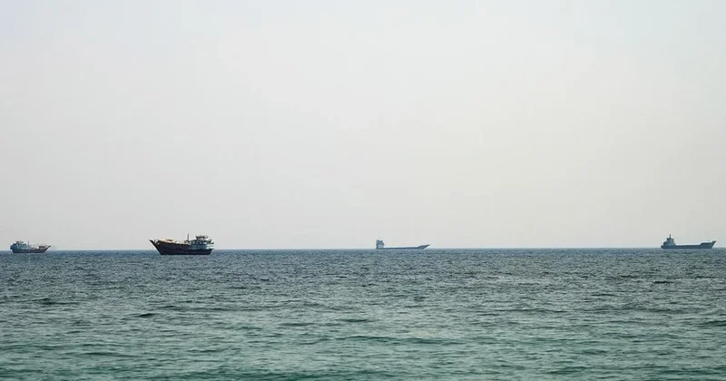 Axios : ABŞ Hörmüzdən neft daşınması üçün gizli əməliyyat keçirir