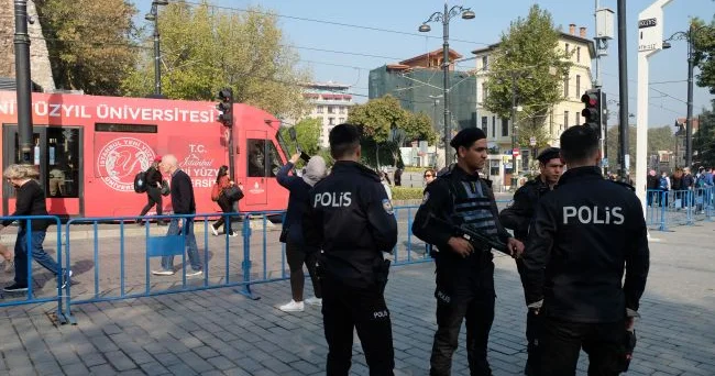 Türkiyədə dron polis bölməsinə düşüb