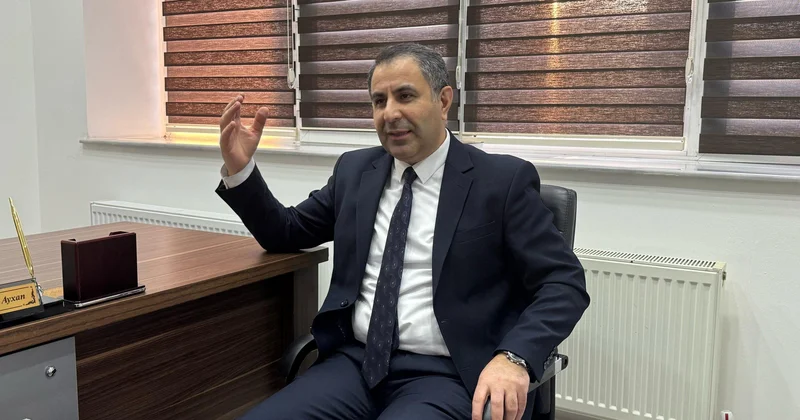 Partiya sədri: Məmurlar xalqa xidmət etmir, öz rifahlarını yaxşılaşdırır