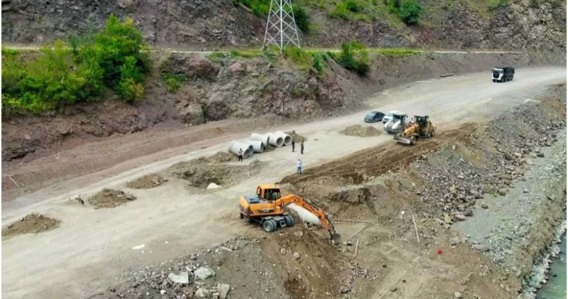 Suqovuşan Sərsəng su anbarı Qozlukörpü Kəlbəcər yolunun tikintisi davam edir
