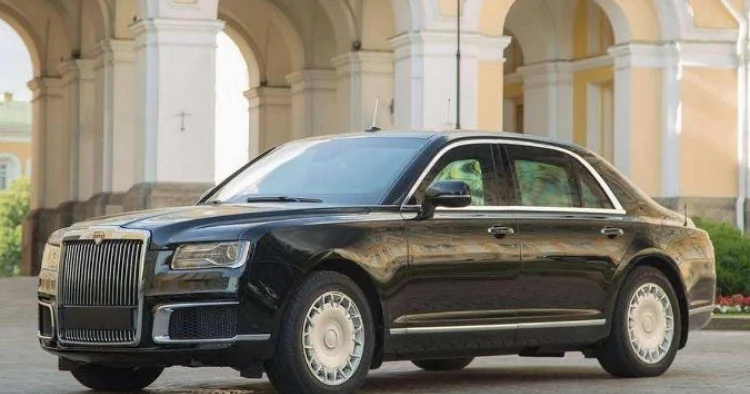 Rusiya “Aurus”un əsas modelinin istehsalı üçün tərəfdaş axtarır