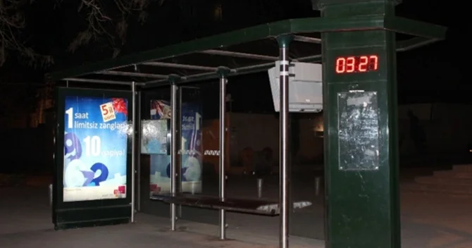 Avtobus dayanacağında mübahisə qanla bitdi: 16 yaşlı yeniyetmə HƏBS EDİLDİ