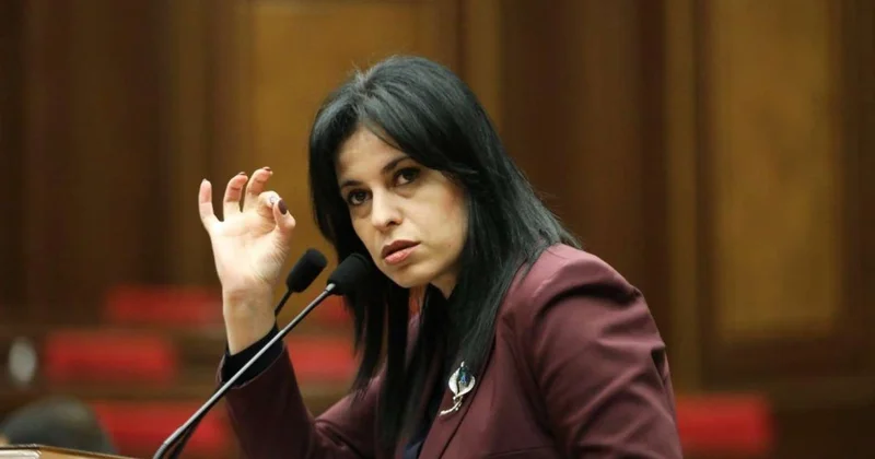 Revanşist deputat Köçəryanın partiyasından çıxdı