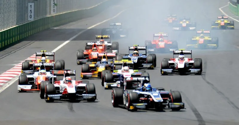 Ferrari pilotu ikinci sərbəst yürüşdə birinci oldu