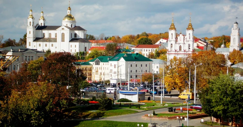 Belarus bu diplomatı ölkədən qovdu
