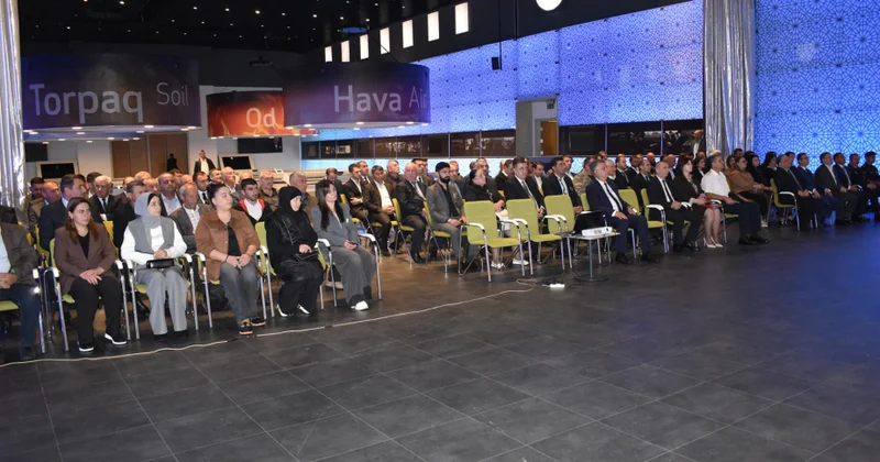 Müasir Azərbaycan tam suveren dövlət olaraq gələcəyə inamla addımlayır