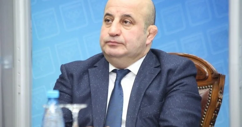 Xəzər İsayevə Belçikada diplom təqdim olunub FOTO