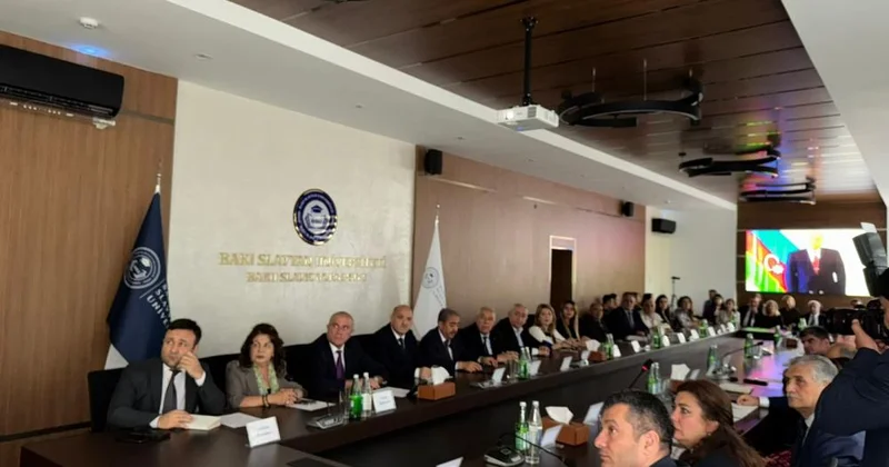 Nəsimi rayonunda “Azərbaycanda Dövlət Suverenliyi Günü” mövzusunda dəyirmi masa keçirilib