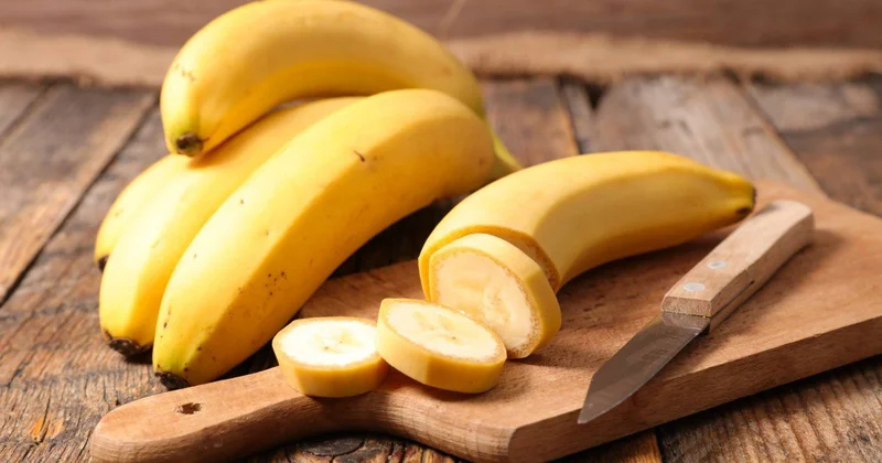 Bananın bilmədiyimiz FAYDALARI Belə olanları yeməyin!