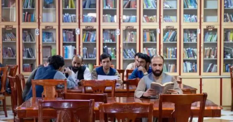 В Афганистане запретили обучение в вузах по книгам, написанным женщинами