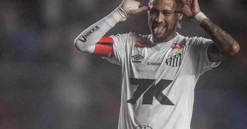 Neymar zədə səbəbindən növbəti oyuna çıxmayacaq