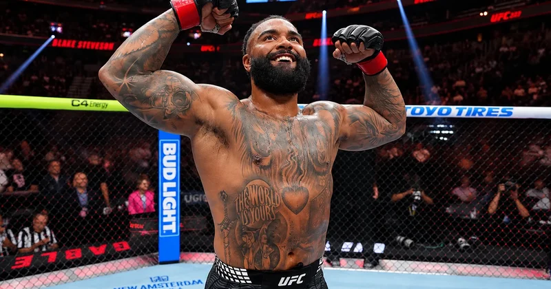 Məğlubedilməz UFC döyüşçüsü: “Mən fantastik şəkildə çempion ola bilərəm”