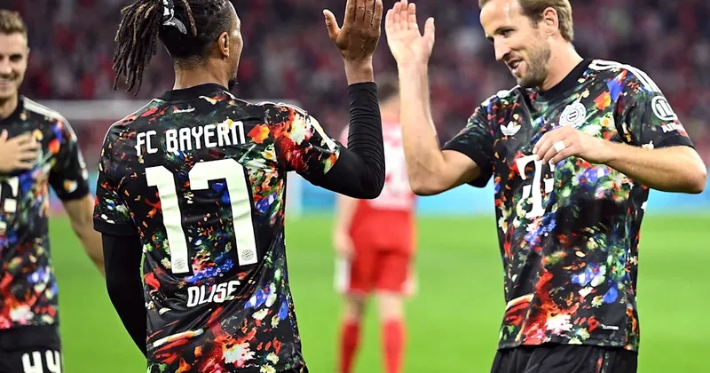 “Bayern” azarkeşlərindən etiraz: stadionda nəhəng forma açdılar FOTO