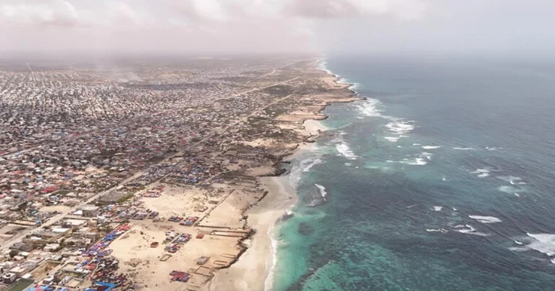 Afrika gözləniləndən daha sürətlə parçalanır Yeni okean yaranacaq