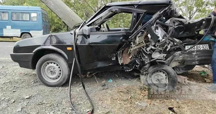 Qaxda iki maşın toqquşdu: 4 nəfər... Foto