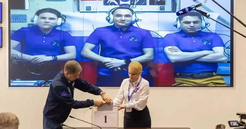 Выборы в Госдуму проходят даже в космосе Minval Politika