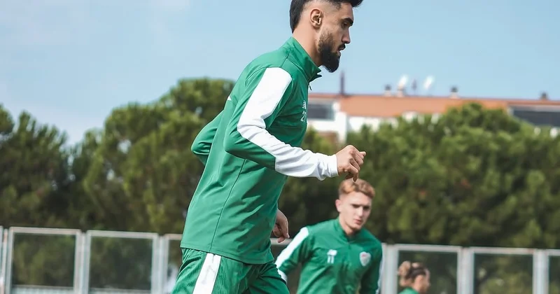 Milli komandamızın müdafiəçisi Türkiyədə gözlənilməz qərarla üz üzə qaldı