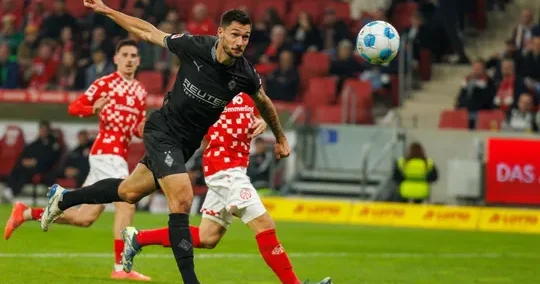 Bundesliqa: “Borussiya”dan 7 qollu triller, “Verder”dən möhtəşəm “remontada”