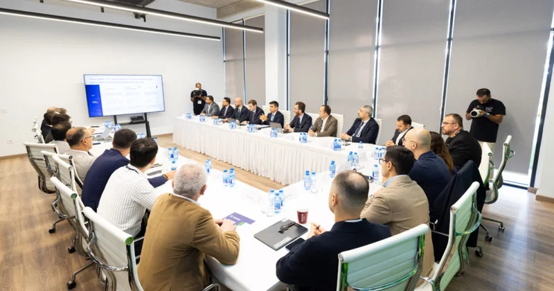 IT əmək bazarının tələb və təklifi arasında böyük fərq var Nazir müavini