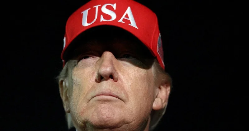 Трамп предложил переименовать ИИ в высший интеллект