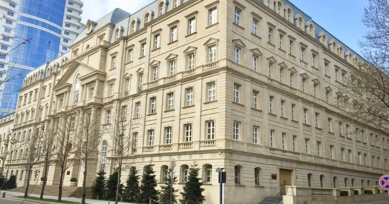 Минфин Азербайджана объявил тендер