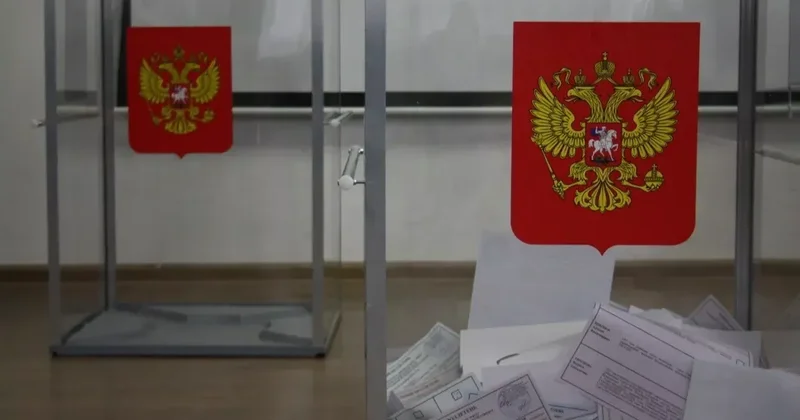 Он никто : наблюдателя от Яблока задержали в Приморском районе