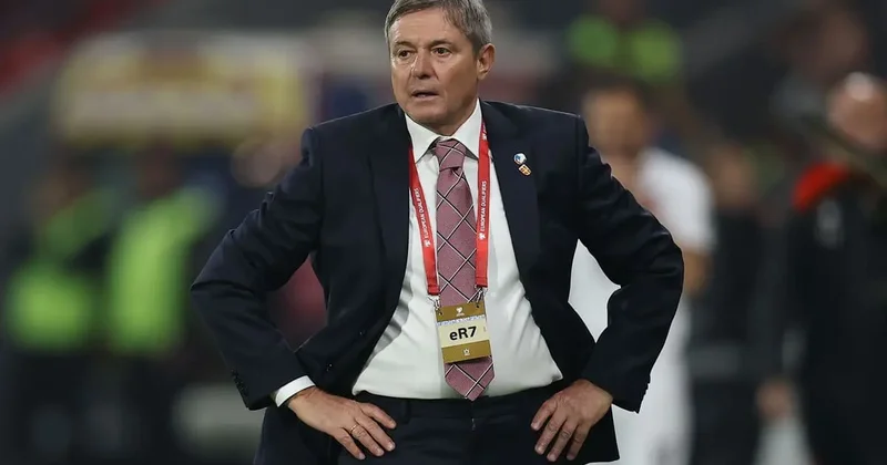 İstefası qəbul edildi