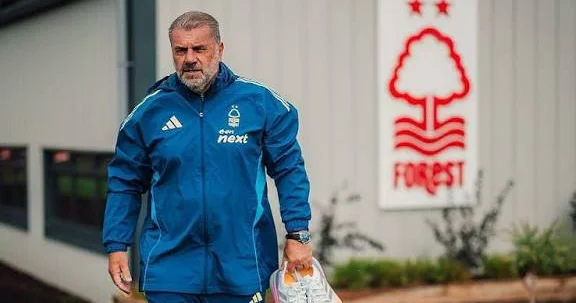 Nottingem Forest Angelos Postekoğlu ilə yollarını ayırdı