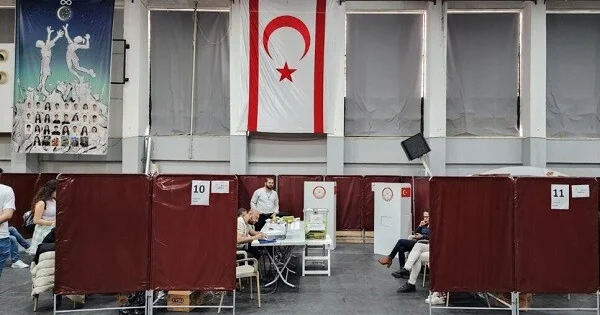Şimali Kipr prezidentini seçir