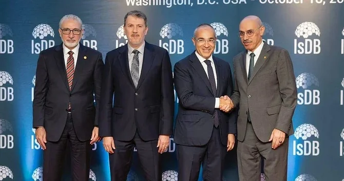 Azərbaycanın islam maliyyə institutları ilə əməkdaşlığının gücləndirilməsi müzakirə olunub