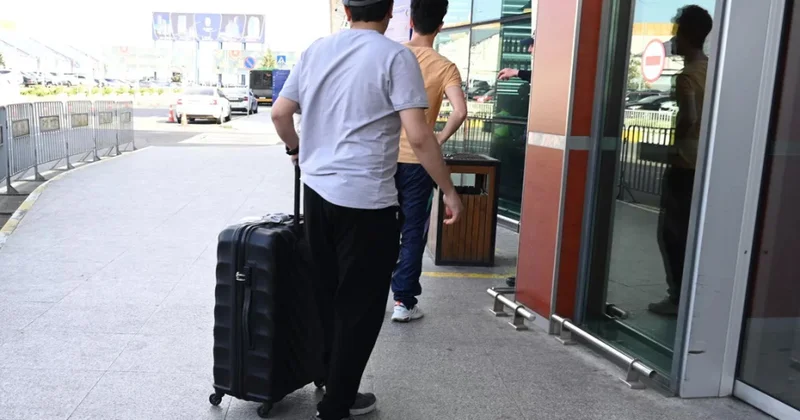 Son 9 ayda 900 ə yaxın əcnəbi Gürcüstandan çıxarılıb