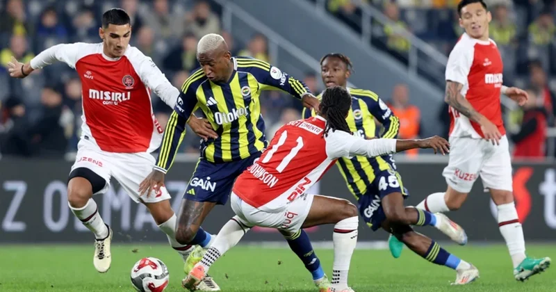 Türkiyə Superliqası: Fənərbağça azarkeşlərini sevindirdi