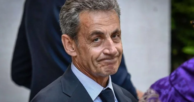Sarkozinin oğlanlarından çağırış