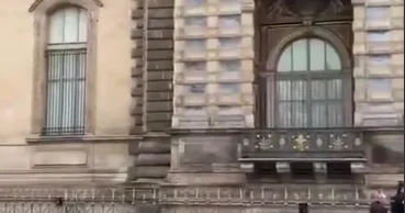 Лувр обворовали за семь минут Как? ВИДЕО