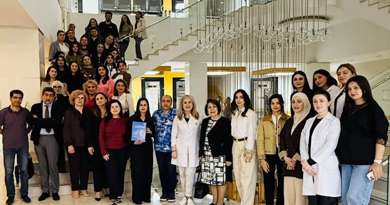 Mama ginekoloqların növbəti aylıq toplantısı Mərkəzi Gömrük Hospitalında həyata keçirilib.