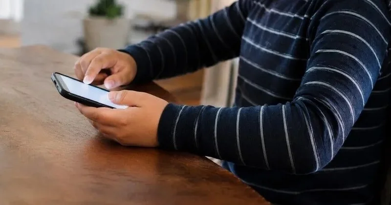 Avropada uşaqları qorumaq üçün sosial media qaydaları geniş yayılır