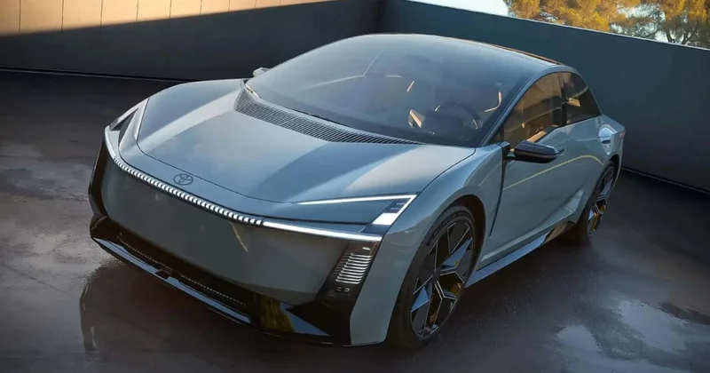 Toyota qeyri adi texniki arxitekturaya malik Corolla hazırlayır...