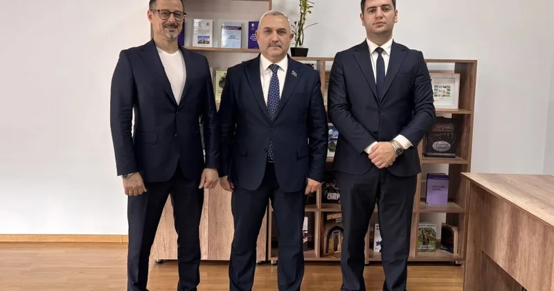 Süni intellektin gələcəkdə cəmiyyətə, idarəetməyə və insan həyatına mümkün təsirləri müzakirə edilib