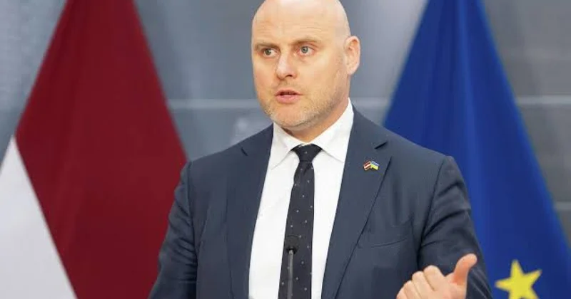 Премьер Латвии: Не пускайте, черт возьми, россиян в Европу