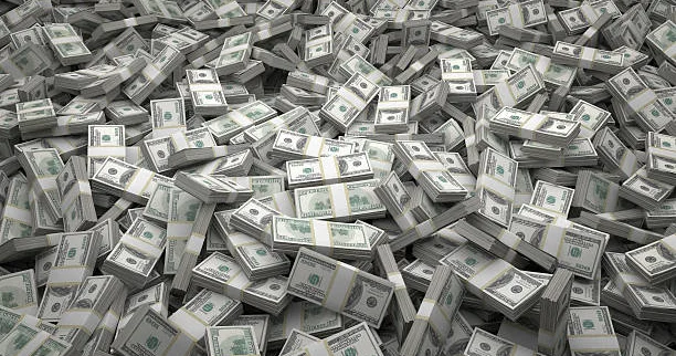 Ərinin hədiyyəsi sayəsində yarım milyon dollar qazandı