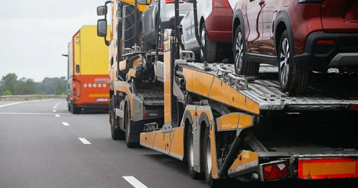 Azərbaycana avtomobil idxalında böyük geriləmə Hibrid və elektromobillərin gətirilməsi çöküb