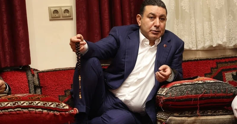 Türkiyədə korrupsiya qalmaqalı: Bələdiyyə sədri özünə 63 otaqlı malikanə tikdirib? FOTO