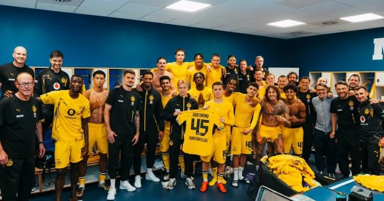 Borussiya Sabah la matç üçün Bakıya 24 futbolçu ilə yola düşdü