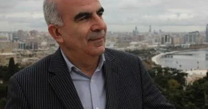Sağalmaz şakər Azad Müzəffərli yazır