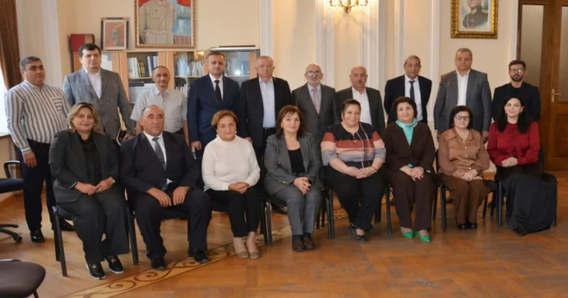 İnsan öz vicdanının qapısını nə vaxt döyür? Rafiq Ələkbərin yeni kitabı