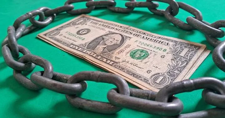 Dolların sabah üçün rəsmi məzənnəsi müəyyən olunub