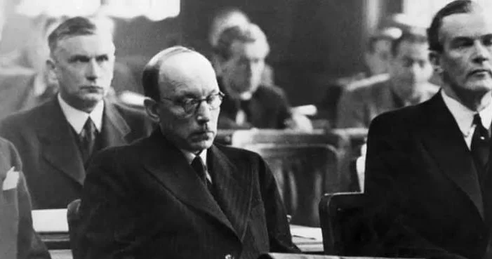 Finlandiya Prezidenti Rıti ölkəni Stalindən xilas etmək və müstəqilliyini qorumaq üçün həbsxanaya necə getdi