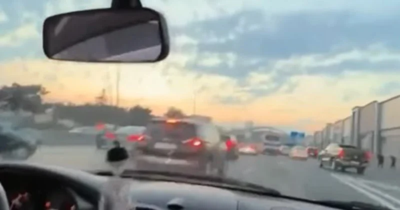 Bakı Sumqayıt yolunda təhlükəli manevrlər etdi Həbs olundu