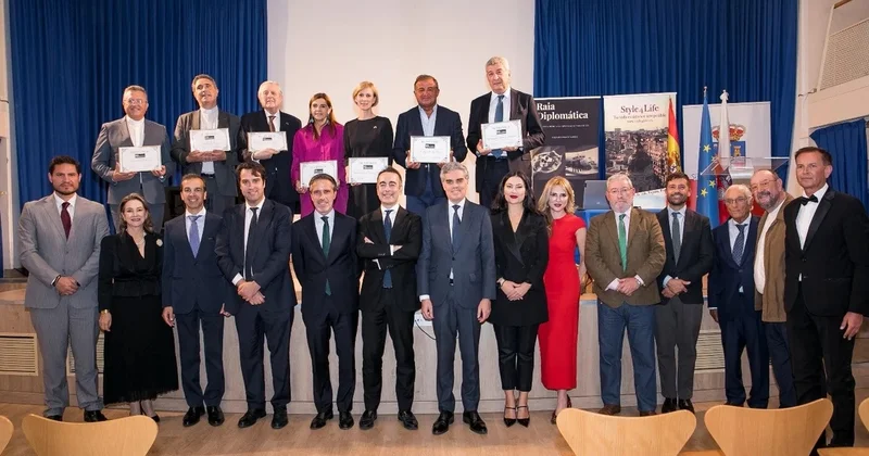 Azərbaycanın İspaniyadakı səfiri “Raia Diplomática“nın mükafatına layiq görülüb FOTO