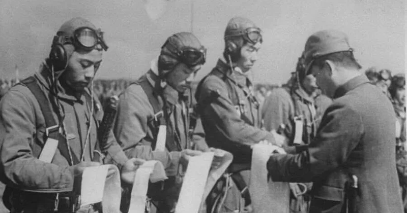 Kamikadzelər: İmperator naminə ölümə gedən pilotların hekayəsi KONKRET